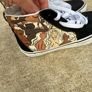 Vans Sk8-Hi (Breast Cancer Awareness)